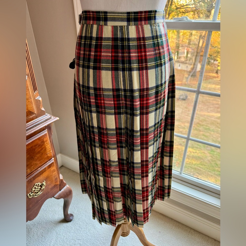 Vintage Size 10 Made in Scotland, Wool Tartan Kilt by Lochcarron